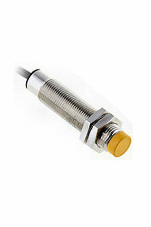 Momentum M12 Endüktif Sensör 4mm Çıkık Kafa PNP NO+NC LM12-3004PC