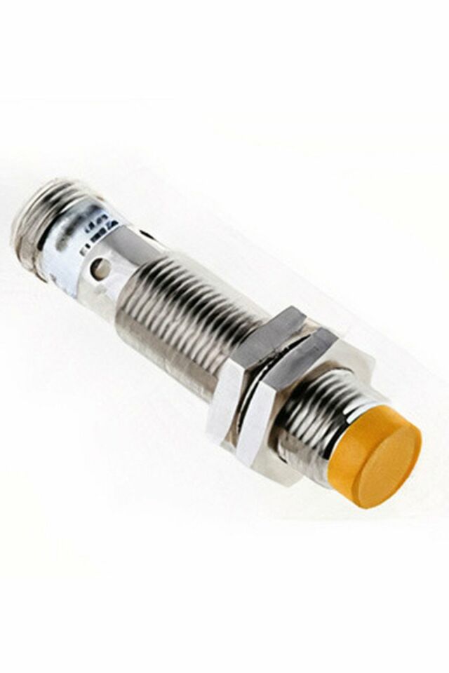 Momentum M12 Endüktif Sensör 4mm Çıkık Kafa NPN NO+NC LM12-3004NCT
