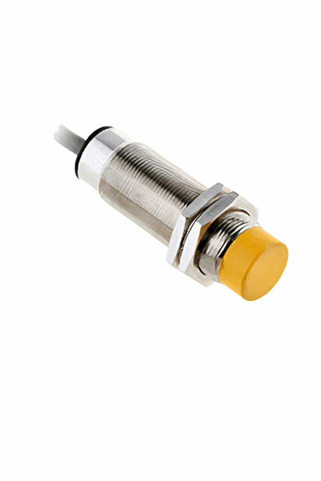 Momentum M18 Endüktif Sensör 8mm Çıkık Kafa NPN NO LM18-3008NA