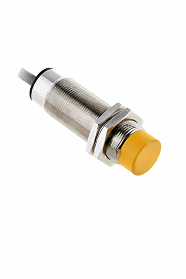 Momentum M18 Endüktif Sensör 8mm Çıkık Kafa NPN NO+NC LM18-3008NC