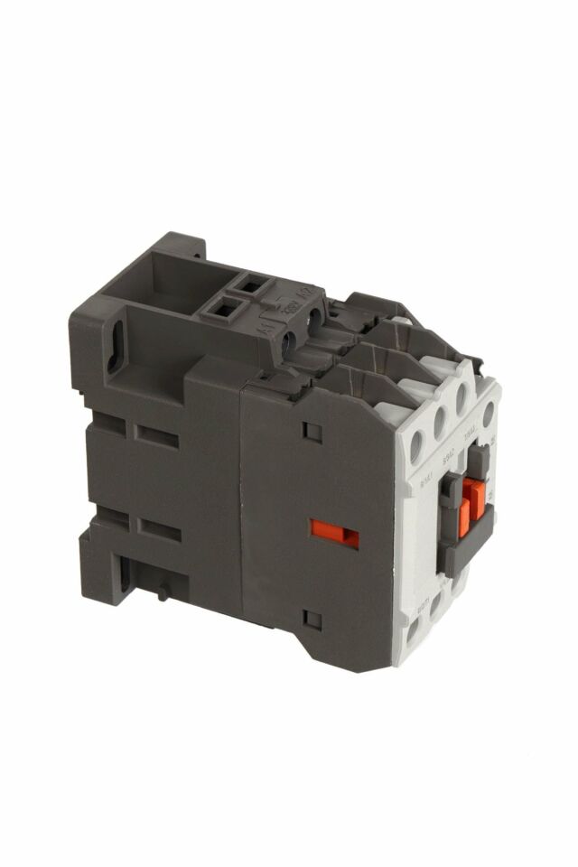 Momentum Kontaktör 3 Kutup/Bobin 230VAC Ie:12A 1NO+1NC XCN-55125