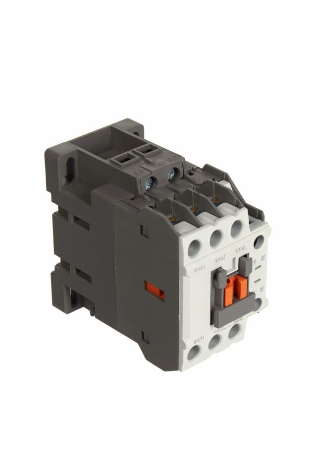 Momentum Kontaktör 3 Kutup/Bobin 230VAC Ie:22A 1NO+1NC XCN-55225